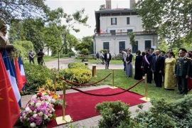 Commémoration du Président Ho Chi Minh au Royaume-Uni et en France