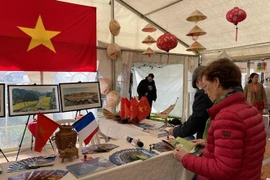 Le Vietnam se brille au Week-end de la Francophonie à Yèbles