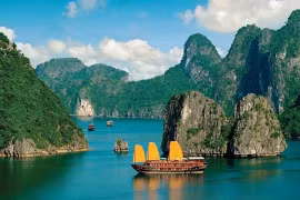 Quang Ninh dit non aux déchets plastiques pour un développement touristique durable