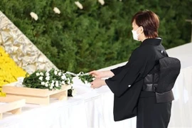 Le président Nguyên Xuân Phuc rend hommage au regretté PM Abe Shinzo, "grand ami intime" du Vietnam