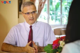 La relation entre la France et le Vietnam est "encore plus importante"