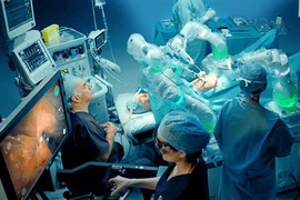 Le robot chirurgien : une aide précieuse au service des médecins et patients