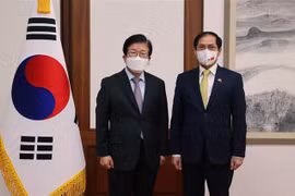 Le ministre vietnamien des AE rencontre le président de l’AN et le ministre des Finances de R.de Corée