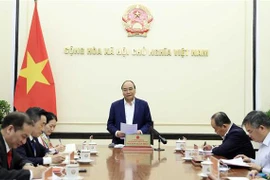 Le président travaille avec le Comité central de la Croix-Rouge vietnamienne