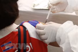 Le Cambodge détecte le premier cas communautaire d'infection par le variant Omicron