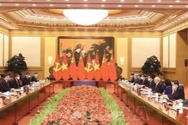 Les leaders vietnamien et chinois s’engagent à porter les liens à une nouvelle hauteur