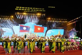 La revue lao Anou Mai exalte les relations Vietnam-Laos