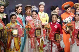Finale du concours de beauté Mrs “Ao dai” en Europe 2022