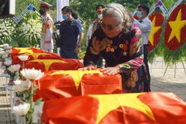 Dong Nai: Inhumation des restes de 28 martyrs des commandos de Rung Sac
