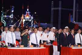 Le président Nguyen Xuan Phuc à la célébration des 50 ans de la victoire de Cam Doi