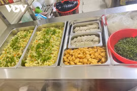 Un restaurant végétarien à 0 dông pour les personnes démunies