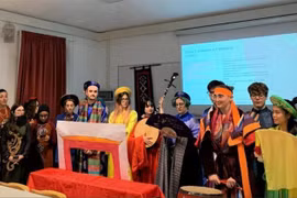 Quand les étudiants italiens interprètent l’"Histoire de Kiêu" à Venise