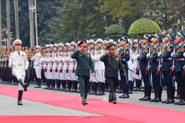 Le ministre lao de la Défense en visite officielle au Vietnam