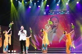 Hanoi fête les 132 ans de la naissance du Président Hô Chi Minh