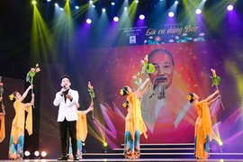 Hanoi fête les 132 ans de la naissance du Président Hô Chi Minh