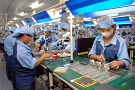 La fabrication de produits électroniques, informatiques et optiques au beau fixe