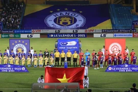 Les tirages au sort des championnats professionnels de football 2022 ont lieu à Hanoi