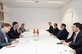 Le Premier ministre vietnamien rencontre son homologue espagnol à Bruxelles