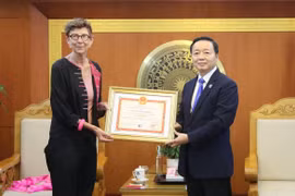 Mme l'ambassadeur de Norvège au Vietnam à l’honneur