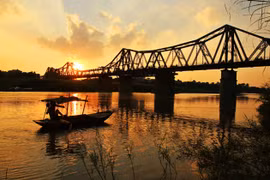 Le pont Long Biên, trait d’union entre le passé et le présent