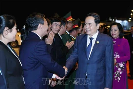 Le président de l'Assemblée nationale du Vietnam, Tran Thanh Man, termine sa visite officielle au Laos et sa participation à l'AIPA-45. Photo: VNA