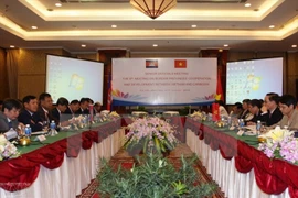 Le Vietnam et le Cambodge discutent de leur coopération frontalière