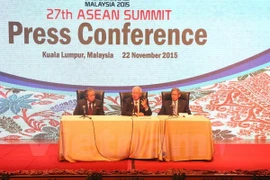 Le 27e Sommet de l'ASEAN se clôture avec succès