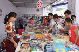 Bientôt le Salon du livre de Hanoi 2015