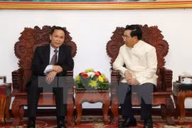 Le vice-Premier ministre laotien reçoit le directeur général de la VNA