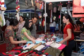 Festival culturel, touristique et des villages de métiers traditionnels de Hanoi 2015 