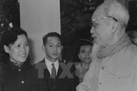 Les dirigeants du Parti et de l'Etat avec la VNA de 1960 à 1970