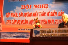 Améliorer les connaissances sur la mer et les îles des responsables de la jeunesse 