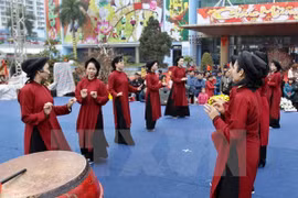 Présentation du chant Xoan à des experts asiatiques