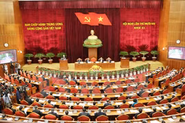 Le Comité central du PCV discute de la situation socioéconomique