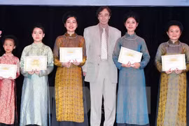 Des bourses Odon Vallet pour des jeunes au Centre