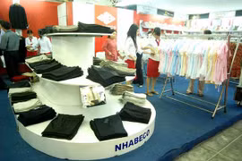 Ouverture de la foire "Mode du Vietnam 2015"