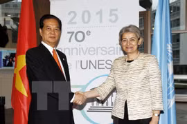 Le PM Nguyen Tan Dung rencontre la directrice générale de l’UNESCO