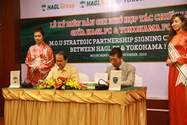 Football : le Vietnamien Tuân Anh porte le maillot du club japonais Yokohama