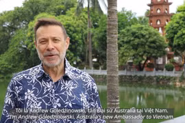 Le nouvel ambassadeur australien se rend à la pagode Trân Quôc