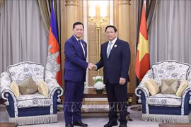 Les PM vietnamien et cambodgien se rencontrent en marge du Sommet ASEAN-CCG