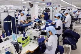 Des facteurs contribuent au succès du Vietnam dans l'industrie du vêtement et du textile 
