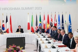 Le Premier ministre à une séance du Sommet du G7 élargi