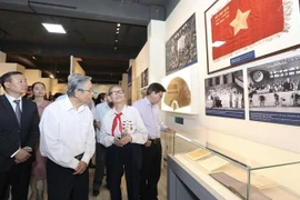 Ouverture de l'exposition thématique sur l'émulation patriotique à Hanoï