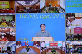 Le PM préside la conférence nationale sur le bilan des efforts contre le COVID-19