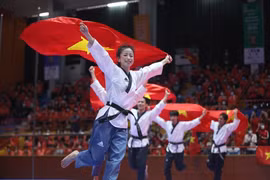 Les gagnants du concours photo et vidéo "Happy Vietnam 2023" récompensés