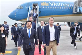 Le PM du Grand-Duché du Luxembourg entame une visite officielle au Vietnam 