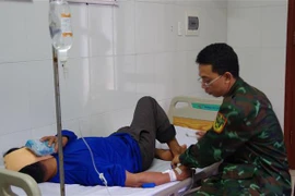 Sauvetage d'un pêcheur en détresse à Truong Sa