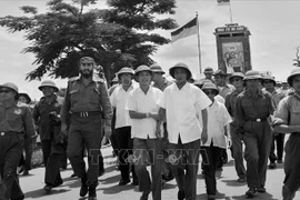 La première visite de Fidel Castro au Vietnam, moment extraordinaire dans la relation vietnamo-cubaine