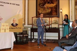 La communauté internationale apprécie le livre du leader du PCV sur le socialisme au Vietnam