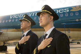 Vietnam Airlines inaugure une école de pilotage d'aviation à Kien Giang